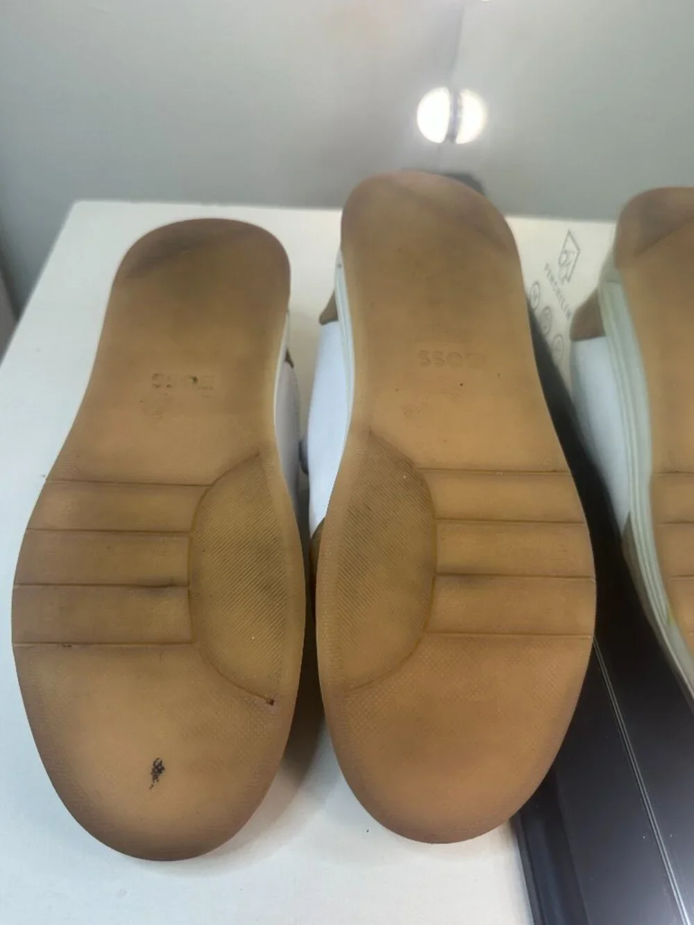 BOSS Hugo Boss White & Cognac Suede Panelled Low-Top Sneakers, EU 38 / US 7.5–8